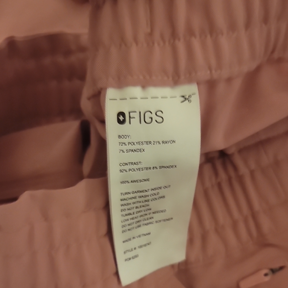 Figs Women's Blouse in Dusty Rose - Picture 4 of 7